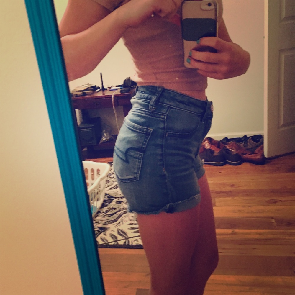 High waisted super stretch American eagle shorts